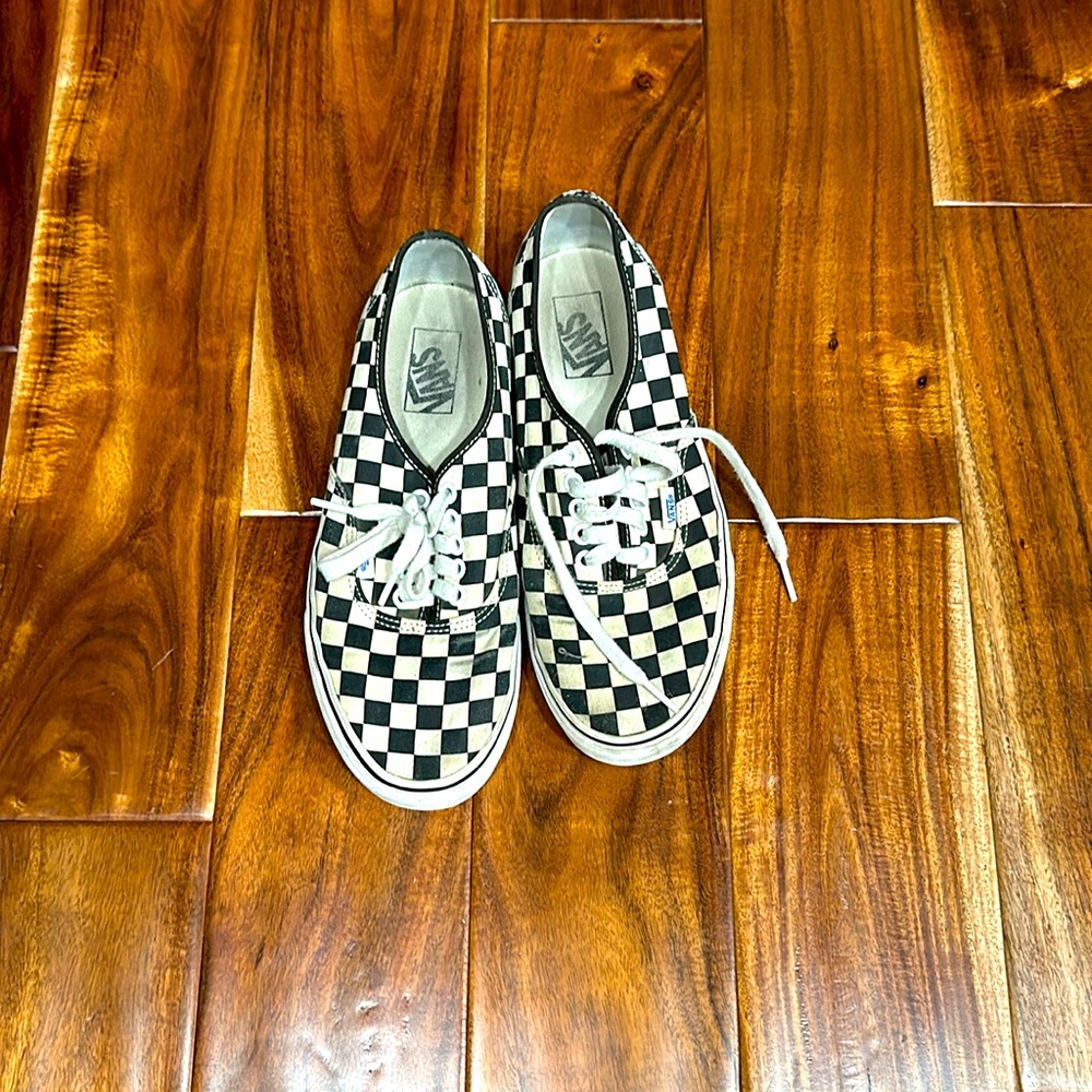 Vans checkered